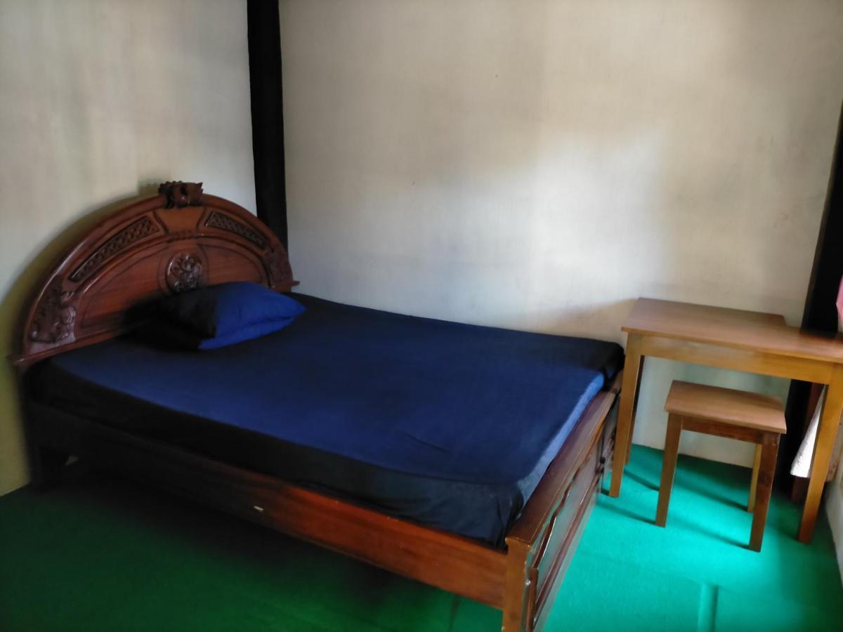 Cheap Inn Banyuwangi Бануванги Екстериор снимка